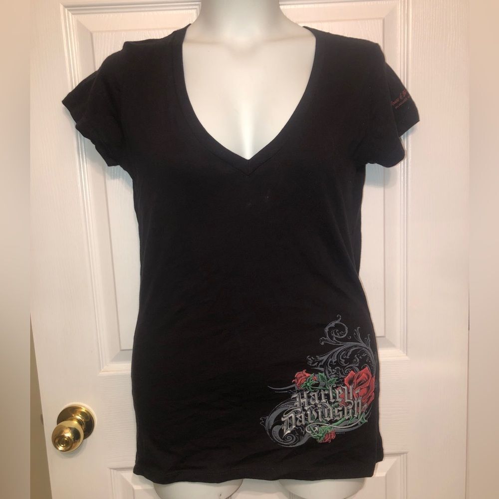 Harley-Davidson House of H-D Black Red Rose V-Neck Graphic Tee Size L - Picture 8 of 8